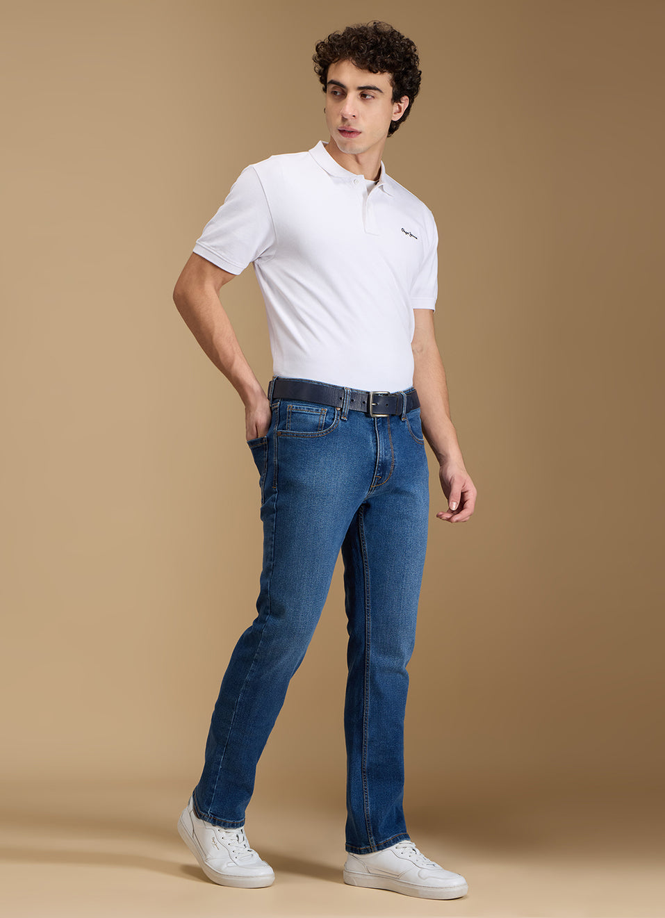 Straight Jeans
